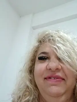 BelleInna online show from 10-30-25, 03:08