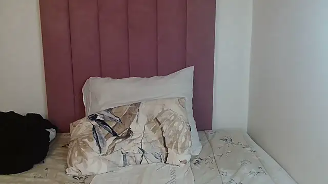 Bubbles156 online show from 11-17-25, 02:01