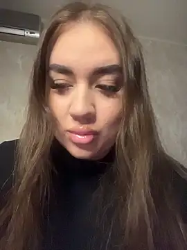 Snapshot of MirraMessy chatting on 10-14-25, 03:13 MirraMessy online show from 10-14-25, 03:13