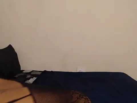 Snapshot of freaky-Mikie chatting on 11-06-25, 07:53 freaky-Mikie online show from 11-06-25, 07:53