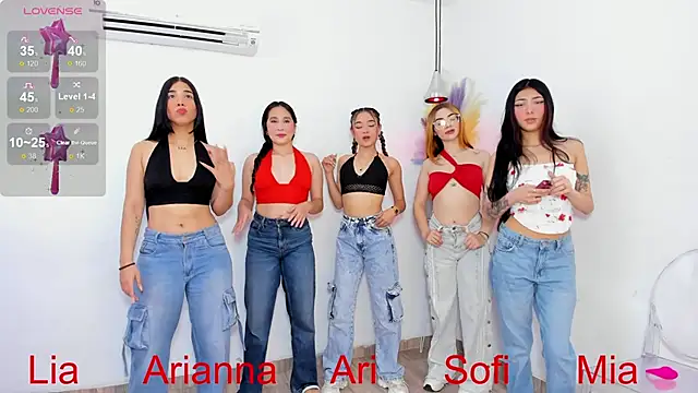 Snapshot of Glamorous_Giirlss chatting on 02-20-26, 01:13 Glamorous Giirlss online show from 02-20-26, 01:13