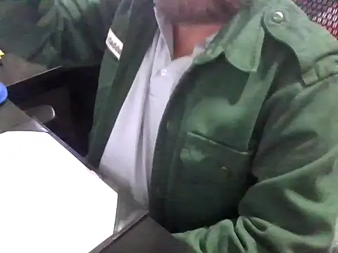 Snapshot of CaccoCasado chatting on 10-24-25, 01:51 CaccoCasado online show from 10-24-25, 01:51