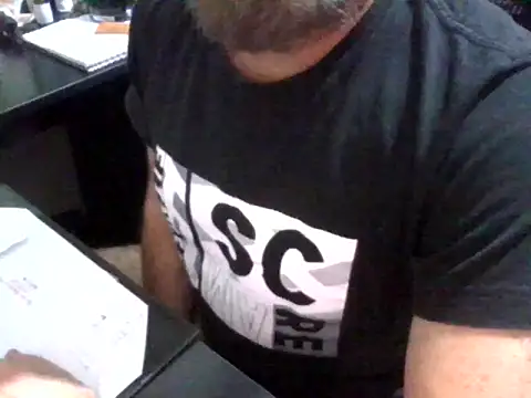 Snapshot of CaccoCasado chatting on 10-25-25, 02:41 CaccoCasado online show from 10-25-25, 02:41