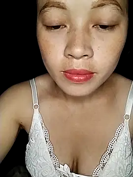 Snapshot of Hani-i chatting on 10-17-25, 09:39 Hani-i online show from 10-17-25, 09:39