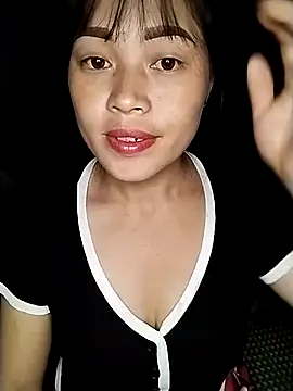 Snapshot of Hani-i chatting on 10-22-25, 08:03 Hani-i online show from 10-22-25, 08:03