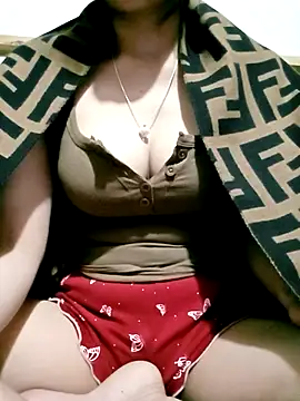 Snapshot of Katy68 chatting on 11-21-25, 06:50 Katy68 online show from 11-21-25, 06:50