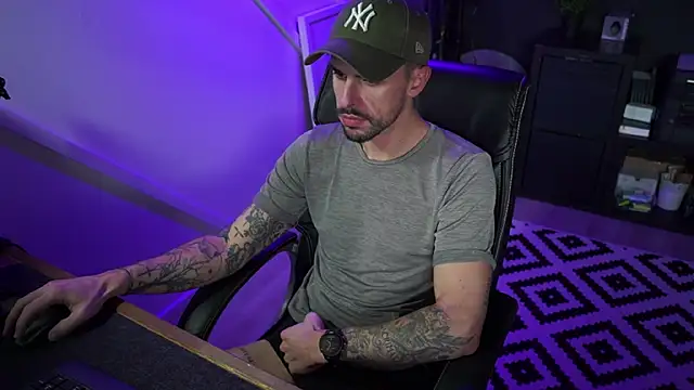 Snapshot of monsieurguitsxxx chatting on 12-01-25, 03:06 monsieurguitsxxx online show from 12-01-25, 03:06