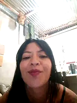 canelaholliwood online show from 11-22-25, 07:35