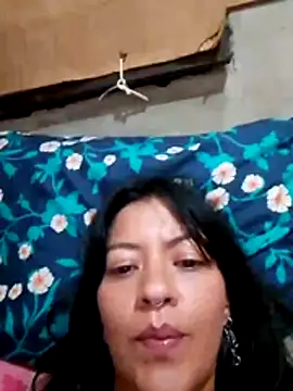 canelaholliwood online show from 11-23-25, 06:30