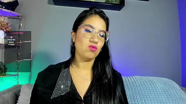 charlhot  online show from 11-08-25, 12:38