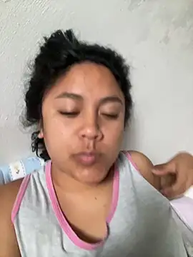 Snapshot of Techi0525 chatting on 11-12-25, 12:16 Techi0525 online show from 11-12-25, 12:16