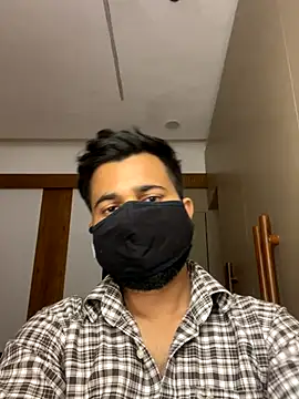 Snapshot of Notme_09 chatting on 10-16-25, 04:08 Notme 09 online show from 10-16-25, 04:08