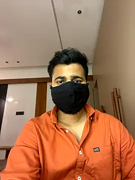 Snapshot of Notme_09 chatting on 10-17-25, 01:57 Notme 09 online show from 10-17-25, 01:57