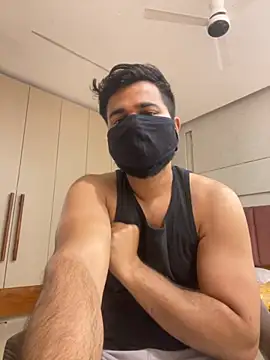 Snapshot of Notme_09 chatting on 11-16-25, 04:40 Notme 09 online show from 11-16-25, 04:40