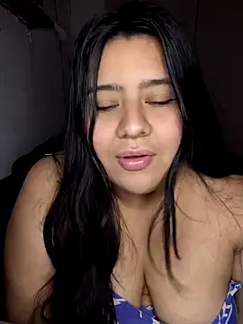 Snapshot of Bonitamex18 chatting on 10-15-25, 05:07 Bonitamex18 online show from 10-15-25, 05:07