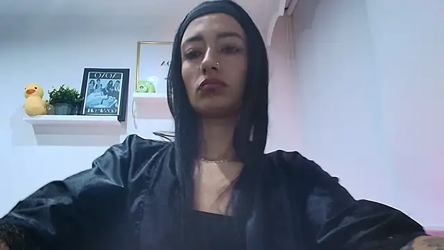 Snapshot of _TiniWild chatting on 12-01-25, 02:27 TiniWild online show from 12-01-25, 02:27