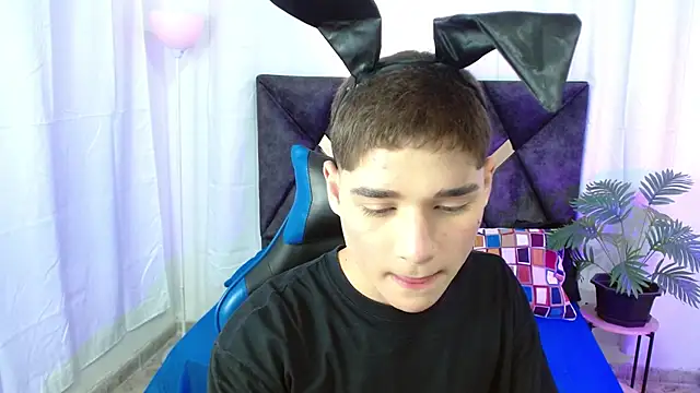 Mattass18 online show from 10-31-25, 01:34