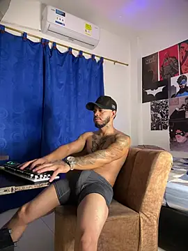 Kylian Alessandro online show from 02-16-26, 12:12