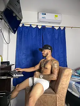 Kylian Alessandro online show from 02-18-26, 11:06