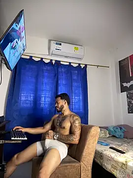 Kylian Alessandro online show from 03-01-26, 02:30