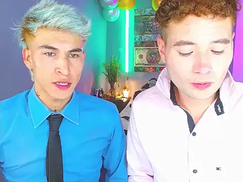 Snapshot of Latin_boysxxxx chatting on 10-26-25, 01:11 Latin boysxxxx online show from 10-26-25, 01:11