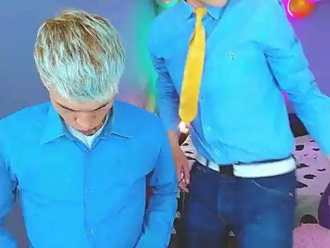 Snapshot of Latin_boysxxxx chatting on 10-30-25, 11:38 Latin boysxxxx online show from 10-30-25, 11:38