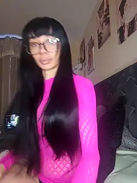 Snapshot of LucyMiax chatting on 02-05-26, 08:19 LucyMiax online show from 02-05-26, 08:19