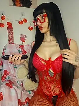 Snapshot of LucyMiax chatting on 02-12-26, 01:28 LucyMiax online show from 02-12-26, 01:28