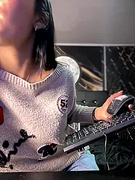 Snapshot of Arianaa_Toro chatting on 11-20-25, 01:33 Arianaa Toro online show from 11-20-25, 01:33