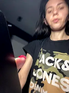 Snapshot of oliviya_mur chatting on 11-16-25, 08:36 oliviya mur online show from 11-16-25, 08:36