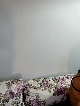 Snapshot of Alevsiz1 chatting on 11-22-25, 11:26 Alevsiz1 online show from 11-22-25, 11:26