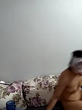 Snapshot of Alevsiz1 chatting on 11-23-25, 11:32 Alevsiz1 online show from 11-23-25, 11:32