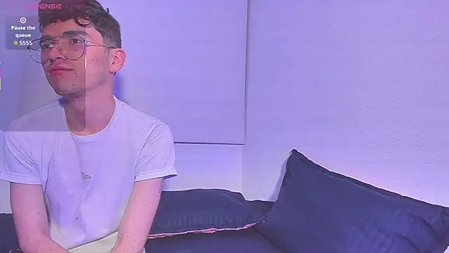 Snapshot of dani_angel_dark chatting on 11-24-25, 12:43 dani angel dark online show from 11-24-25, 12:43