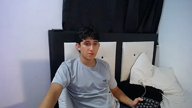 Dravith Valery online show from 02-17-26, 04:53