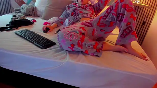 Snapshot of Diosadelchat chatting on 11-17-25, 03:34 Diosadelchat online show from 11-17-25, 03:34