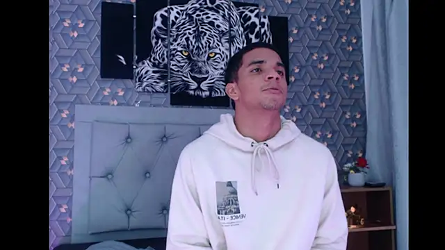 Natan Latino online show from 10-16-25, 03:40