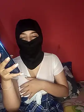 Snapshot of tatiana-sx chatting on 10-31-25, 03:02 tatiana-sx online show from 10-31-25, 03:02