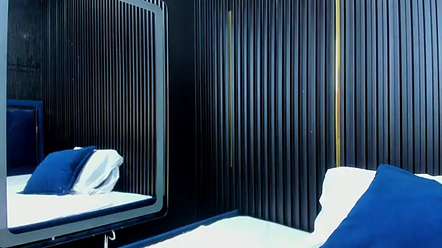 JuliethCruz  online show from 11-13-25, 05:01