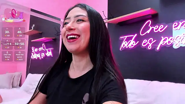 Snapshot of JuliethCruz_ chatting on 01-10-26, 10:50 JuliethCruz online show from 01-10-26, 10:50