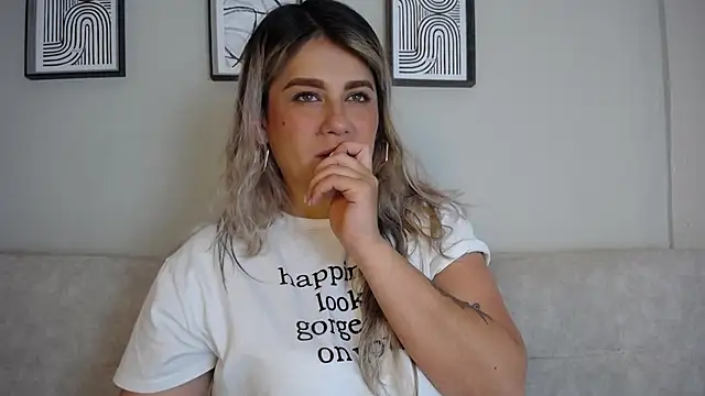 Sweet Bella Valery online show from 11-27-25, 11:18