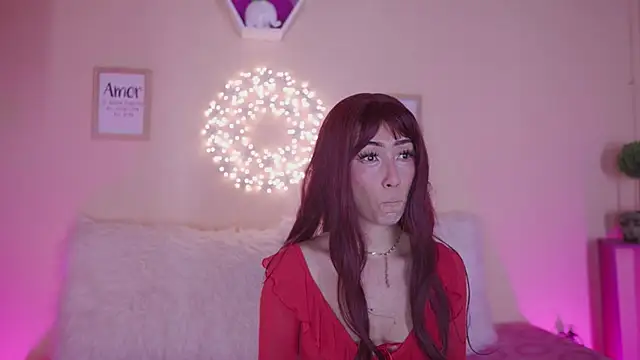 Snapshot of Meggie_ chatting on 11-08-25, 09:24 Meggie online show from 11-08-25, 09:24