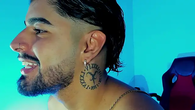 maximo black  online show from 10-20-25, 01:17