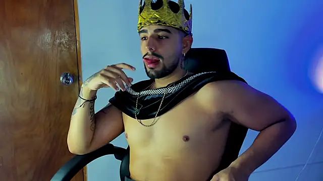 maximo black  online show from 11-01-25, 11:51