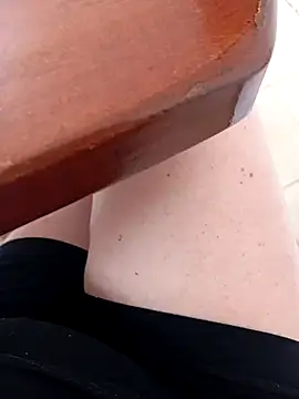 Snapshot of Taradinha_pelosogro chatting on 11-13-25, 09:41 Taradinha pelosogro online show from 11-13-25, 09:41