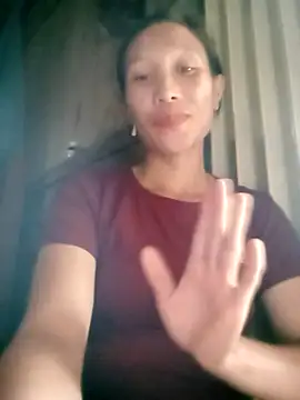 Snapshot of Cherry-suri chatting on 10-15-25, 05:18 Cherry-suri online show from 10-15-25, 05:18