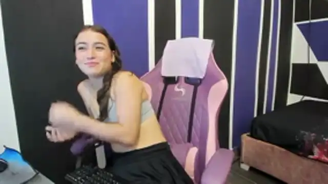 scarleth18 online show from 12-18-25, 07:20