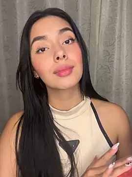 Snapshot of MiaSofia__ chatting on 12-19-25, 11:34 MiaSofia online show from 12-19-25, 11:34