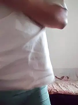 Snapshot of caige8888 chatting on 10-22-25, 06:57 caige8888 online show from 10-22-25, 06:57