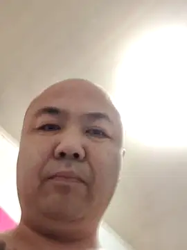 Snapshot of caige8888 chatting on 10-24-25, 10:55 caige8888 online show from 10-24-25, 10:55