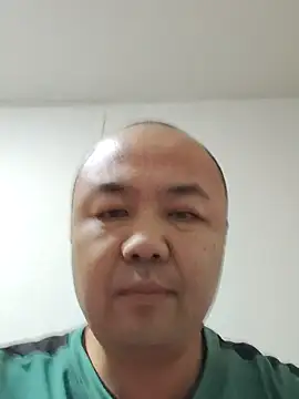 Snapshot of caige8888 chatting on 10-29-25, 11:23 caige8888 online show from 10-29-25, 11:23